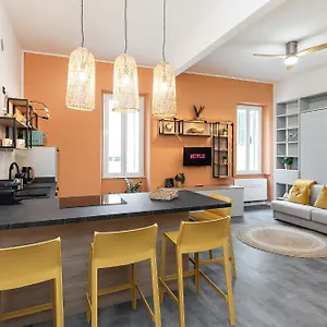 Appartamento Centro Storico Loft Con Parcheggioprivatogratuito, Loano
